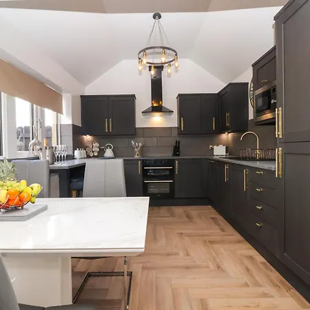 The Swans Nest Lock View 펜션