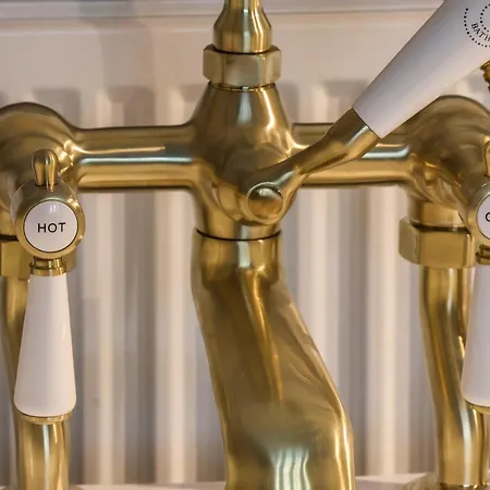 The Swans Nest Lock View Ferienhaus *