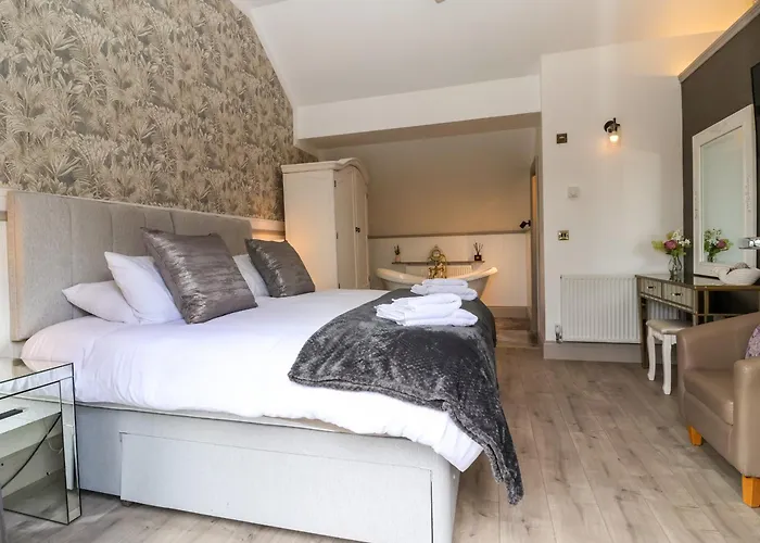 別荘 The Swans Nest Lock View