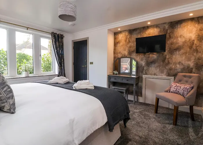 別荘 The Swans Nest Lock View *