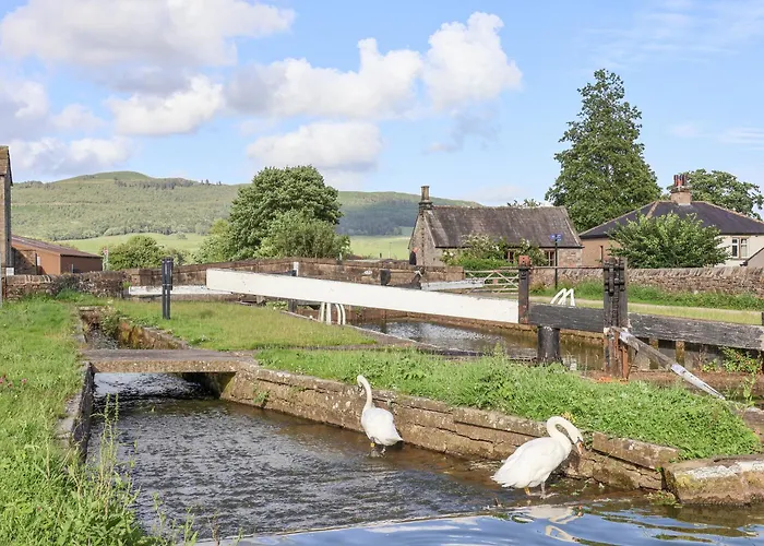 別荘 The Swans Nest Lock View *